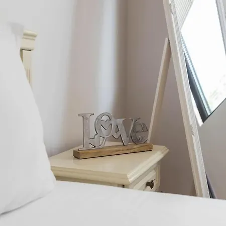 Apartment 2br