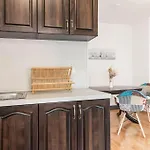 2br *